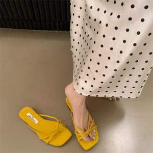 [Free Shipping] Fashionable Flat Sandals For Women Summer Outdoor Wear 2026 New Model Soft-Soled Beach Flip-Flops