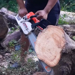 Máy cưa xích chạy xăng 2 thì | KOMASU-KM 7600 |Hàng Chính Hãng Sản xuất theo công nghệ Nhật Bản