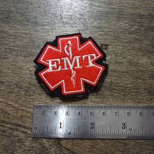 Tec40 EMT RED Velcro Patch Armband อาร์มตีนตุ๊กแก  ปักจักร Tec40store ไรท์สาระกับครูแว่น