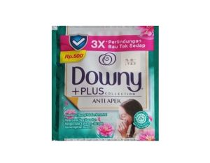 Downy Pelembut & Pewangi Pakaian Konsentrat +PLUS Anti Apek 12 Sachet x 10ml