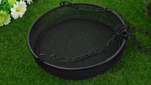 Outdoor Hanging Bird Tray with View Mesh Design for Backyard Bird Enthusiasts