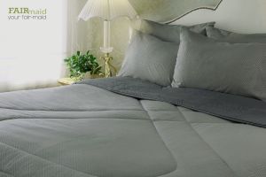 FAIRmaid  ชุดผ้าปูที่นอนรัดมุม+ปลอกหมอนหนุน ลาย Diamond ที่นอน 6 ฟุต / 5 ฟุต / 3.5 ฟุต (ผ้าปู ปลอกหมอน)