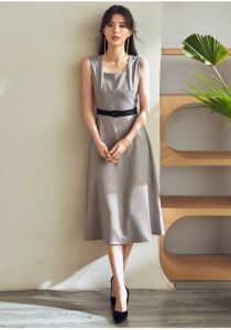 Đầm xòe cổ vuông không tay kèm đai đen màu xám