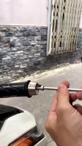 Gù tay lái Salaya Xoáy Thái inox 304 cho mọi loại xe kèm ốc tán cao su đóng gù đầy đủ
