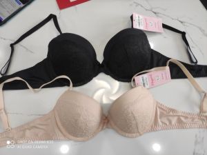 Áo lót nữ Marguerite 22047 có gọng mút dày họa tiết ren