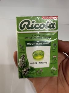 Kẹo thảo mộc không đường Ricola Mountain Mint (vị Bặc Hà) hộp 40g nhập khẩu Thụy Sĩ