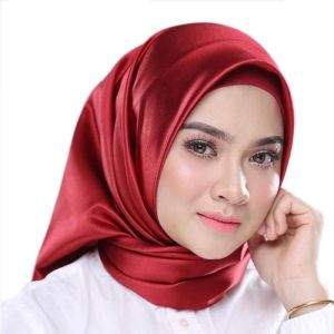 Kerudung square VELVET premium  segiempat Polos Satin super mewah hijab terbaru 2022 jilbab terglamour