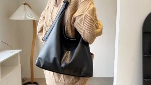 Retro commuting texture single shoulder bag for women with Korean style temperament underarm bag tote bag fashionable women