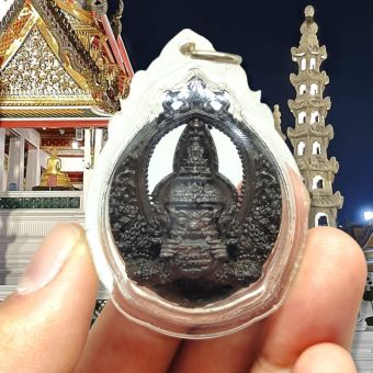 รูปจากผู้ขายบน Lazada: พระราหูอมจันทร์ วัดศรีษะทอง เนื้อนวโลหะเลี่ยมกรอบ บูชาแก้ดวงตกแก้ปีชงทำการสิ่งใดก็จะสำเร็จมีท่านคอยคุ้มครองรัก ตั้งราคา ฿169 ขายแล้ว 159 ชิ้น