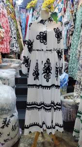 🆕ชุดเดรสยาวคอปกเชิ้ตระบายชาย2ชั้น  มีเชือกผูกเอว ผ้าไหมอิตาลี💯(italian silk)พิมพ์ลาย เสื้ออก 48 นิ้ว ความยาว 52 นิ้ว