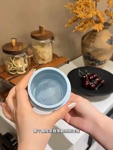 Portable Folding Ice Hockey Cup with Lid and Straw Food-grade Ice Cup Mold Leakproof Reusable Space-Saving