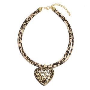 Fashionable Double Layer Necklace with Heart Pendant and Leopard Print Cord Adjustable Length Neckchain Stylish