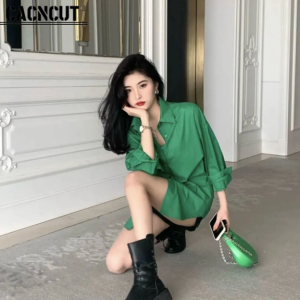 CACNCUT Korean Fashion Style Womens Retro Vintage Loose Version Oversize Cover Hip Long Sleeve Shirt Women