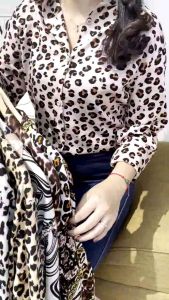 KEMEJA BASIC WANITA MOTIF LEOPARD