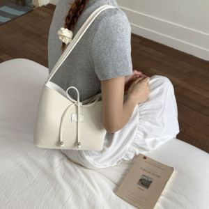 DINAH ปี 2000 กระเป๋าบัคเก็ตโบว์ ความผ่อนคลาย ภาษาเกาหลี กระเป๋าใต้แขนแบบโบว์ ทันสมัย หวาน กระเป๋าสะพาย สาวๆ