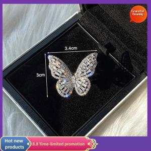 Graceful แหวนเพชรสวิสรูปผีเสื้อแหวนเปิดด้วยหินอัญมณีขนาดใหญ่