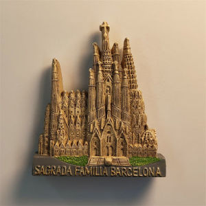 Spain Barcelona Landmark Station Building Tourist Souvenir Resin Painted Magnetic Refridgerator Magnets Collection Gift