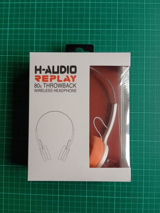 H-Audio%20Replay:%20Wireless%20Retro%20Bluetooth%20Touch%20Sensor%20Headphone%20with%20Voice%20Command%20Feature%20Built%20in%20Microphone%20-%20Image%208