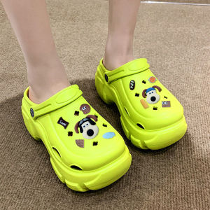 LHSunday ใหม่ รองเท้าแตะหัวโตแฟชั่น ดีไซน์แบบใหม่สวยสับไม่ซ้ำใคร วัสดุยางนิ่มใส่สบาย พื้นสูง1นิ้ว มี3สีให้เลือกแถมฟรีตัวติด