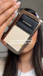 Phấn phủ trong suốt Phấn Phủ H0urgIass Vanish Airbrush Pressed Powder Full Size – Dạng bột kiềm dầu