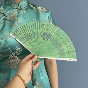 K0K4DQ Bamboo Frame Folding Bamboo Hand Fan Lotus Flower Hollowed-out Retro Handheld Fan Gentle Design with Tassel Dance Fan Home Decoration