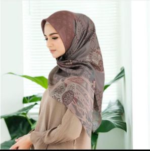 Kerudung segi Empat Voal Premium casual /Bahan Voal Premium castual/hijab Segi Empat Motip terbaru