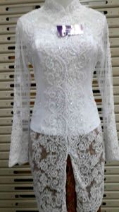 set kebaya akad nikah + longtorso dan rok lereng