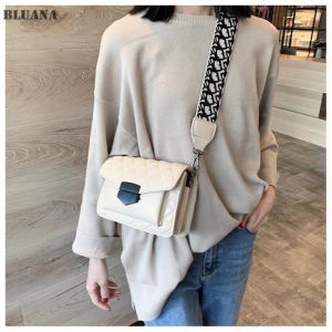 Versatile messenger bag Lingge embroidery line fashion shoulder bag Korean version womens mobile ph