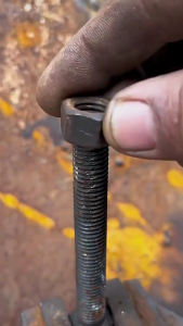 Precise 9Pieces Heat Resistant Metric Hand Thread Die Set Mechanical Maintenance Tool for Metal Fabrication Tasks