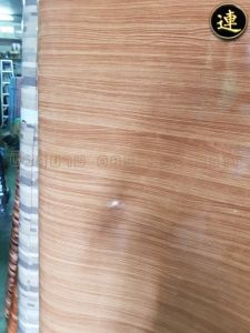 ราคาต่อ1เมตรไม่ใช่ต่อ1ชิ้นนะครับเสื่อน้ำมัน รุ่นหนาธรรมดา แบบเงา เสื่อน้ำมัน 0.45-0.5มิล กว้าง 2 เมตรลายกลุ่มที่ 2