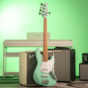 Gusta Bonnie Bass 5 Strings เบสไฟฟ้า 5 สาย รับประกันศูนย์ Music Arms