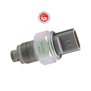 Fuel Rail Pressure Sensor 499000-6141 For Nissan Navara D40 YD25 R51 Cabstar Pathfinder 2.2 2.5 DCI 4990006141 RE515635 RE520930