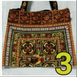Direct Local Supplier / Wholesaler For Big Size Embroidery Bags / Bag 刺绣大包包的本地直接供应