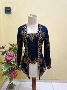 kebaya Domas bludru bordir kelabang kuthu baru bordir stick corneli erlaris