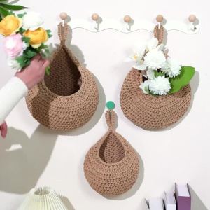 Bộ 3 giỏ đựng đồ treo tường phong cách Boho làm thủ công bằng dây cotton dùng để đựng trái cây và rau củ vật dụng trang trí treo tường cho nhà bếp lối vào phòng tắm và phòng ngủ.