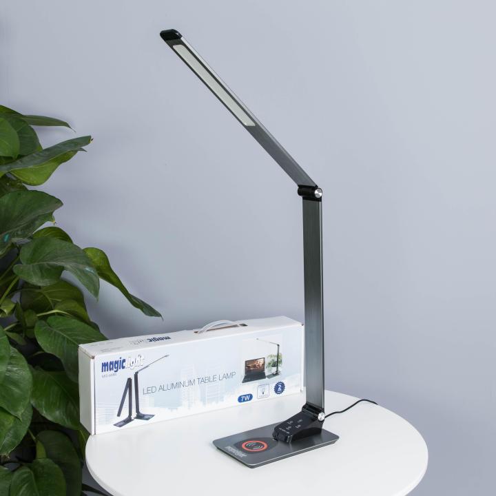Đèn led để bàn thông minh Magiclight có sạc không dây cho điện thoại
