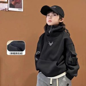 Autumn and Winter Boys Velvet Hoodie New Style Childrens Handsome Hooded Casual Coat Black Loose Top for Young Children2026
