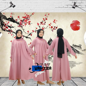 Gamis anak perempuan dusty pink model maryam bahan crinkle flow usia 3 s/d 14 tahun