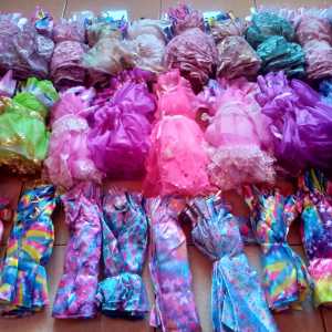 (BAJU BONEKA BERBIE) GAUN PESTA BERBIE MOTIF NGANTEN BROKAT MATTEL RANDOM