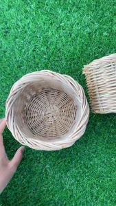 กระบอกเล็กกระถางเล็กกระถางต้นไม้เล็ก ทําจากหวายแท้100% มี3 ขนาดให้เลือก (ทาเคลือบเงาแล้วอย่างดี)