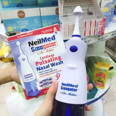 MÁY RỬA MŨI NEILMED SINUGATOR CORDLESS PULSATING NASAL WASH - KÈM 30 GÓI MUỐI - sản phẩm tốt chất lượng cao sản phẩm cam kết giống như hình ĐƯỢC ƯA CHUỘNG SĂN ĐÓN TRÊN THỊ TRƯỜNG HIỆN NAY