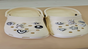 Charm jibbitz sticker 3D gắn dép cross mẫu A71