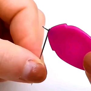 Dụng cụ xỏ kim chỉ tiện lợi (Giao màu nhiên)