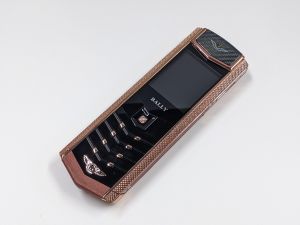 BALLY-001 2G Network Cellphone FM MP3 1550mAh Dual SIM card Key function phone