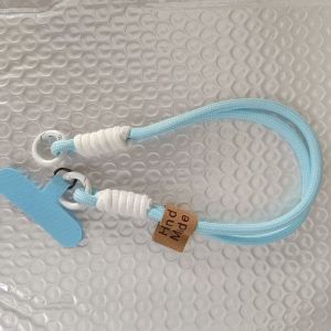 Dây đeo điện thoại đa năng với D-Ring để dễ dàng đính kèm và Kẹp bảo vệ