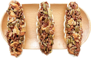 Bánh thuyền granola siêu hạt Lets Nuts túi 1kg cung cấp năng lượng dinh dưỡng cho cơ thể đồ ăn vặt giảm cân