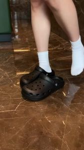 [Free Shipping] New Style Of Clogs Cool And Breathable With A Closed-Toe Design Non-Slip Soles Suitable For Outdoor Wear Quick-Drying And Featuring A Thick Sole For Added Height Making Them Ideal Beach Sandals