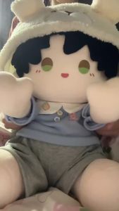 Evelyn Cute 40cm Seated Cotton Doll ClothesT-Shirt Plush Hat Pants Casual Clothing Doll Game Love and Deepspace Xavier Zayne Rafayel ralayo Sylus Caleb Dress Up Accessories