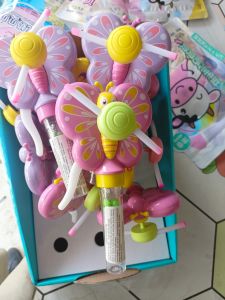 [ Kẹo đồ chơi cute ] Combo 3 cây Kẹo trái cây quạt tay bướm phát sáng 4g có đèn phát sáng lung linh cực đẹp ăn cực ngon