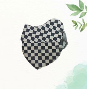 Khẩu Trang Vải Caro Che Gò Má 3D 3 Lớp Mềm Thoáng – Dây Điều Chỉnh Phụ Kiện Thời Trang